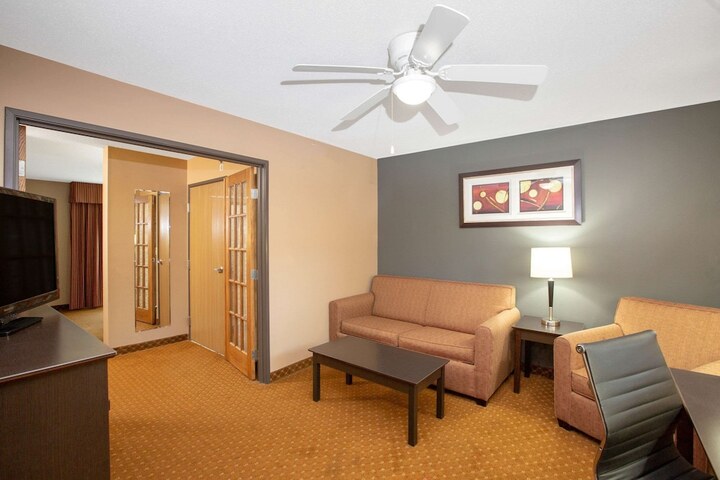 Room 23 of 25