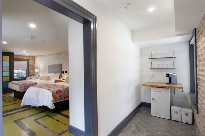 Room 141 of 164