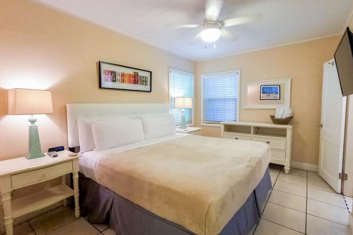 Room 43 of 62