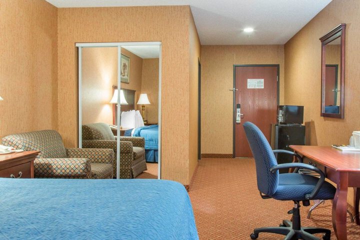 Room 18 of 40