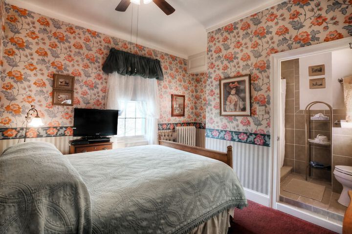 Room 50 of 61