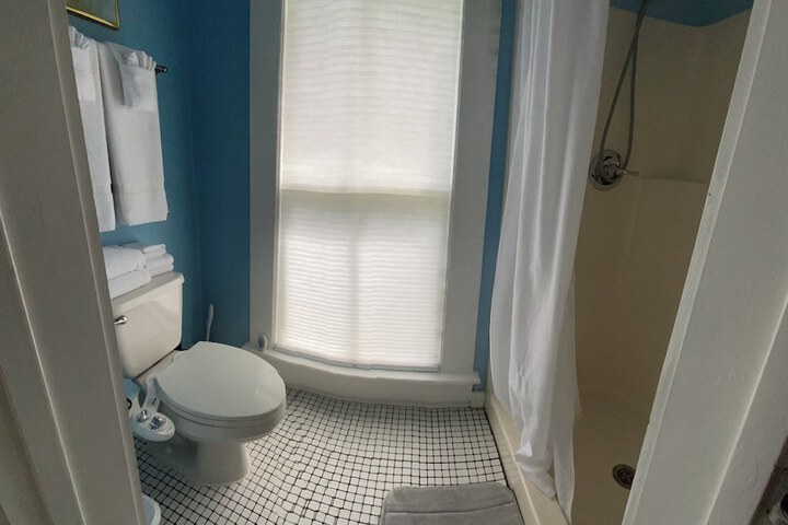 Room 43 of 55