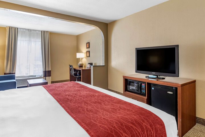 Room 16 of 28