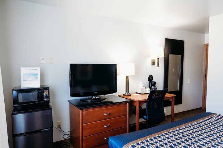 Room 9 of 25