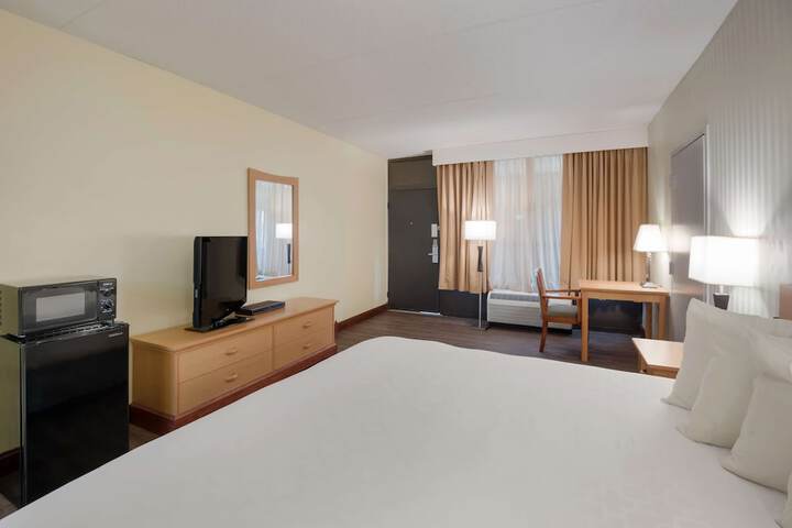Room 39 of 43