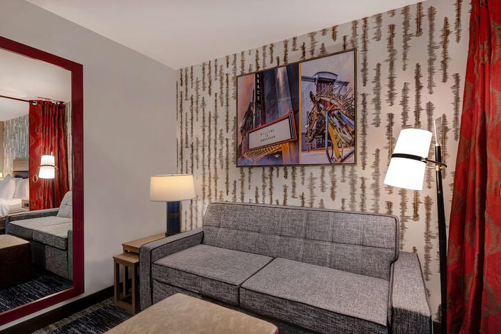 Room 38 of 44