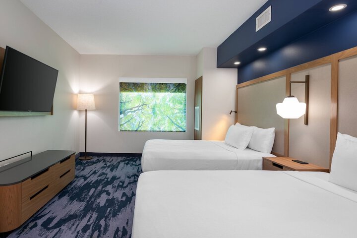 Room 13 of 42