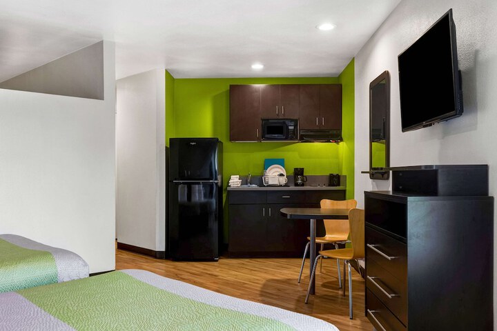 Room 21 of 24