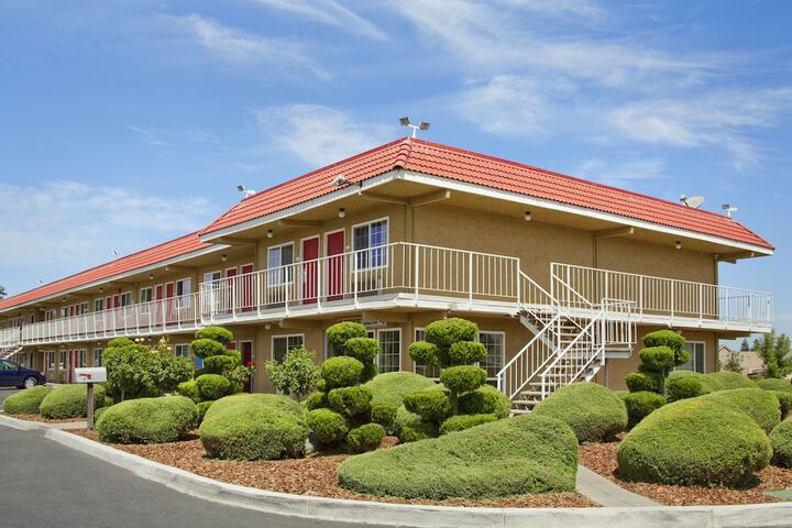 Hotel 2 of 34