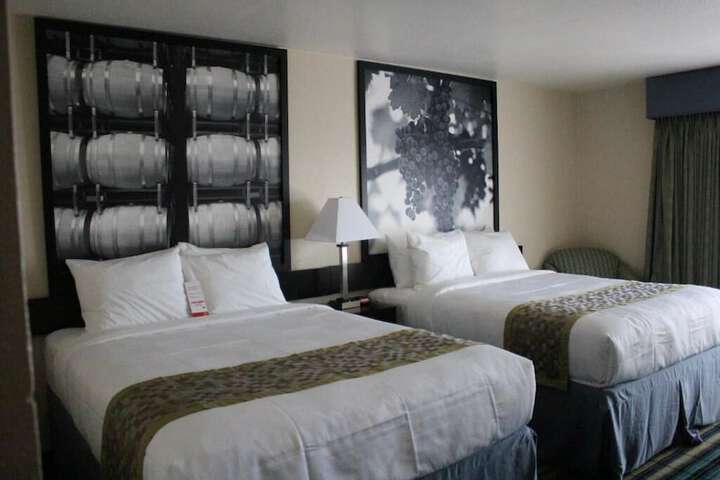 Room 16 of 35