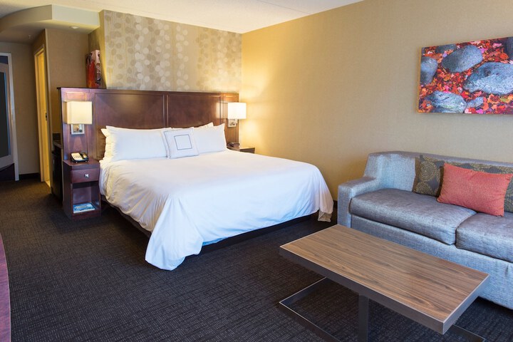 Room 15 of 34