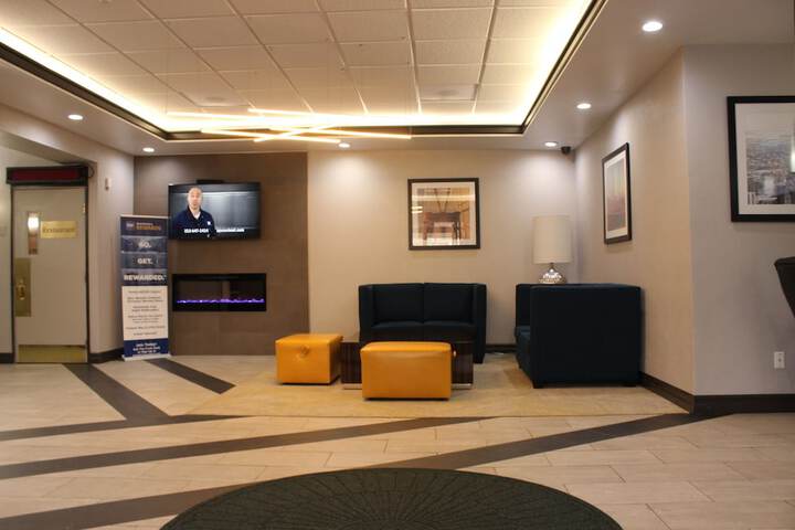 Hotel Interior 7 of 34