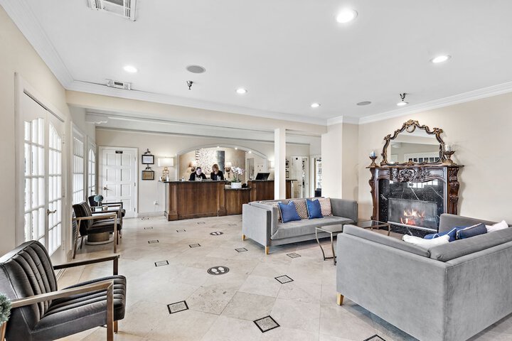 14 West Hotel