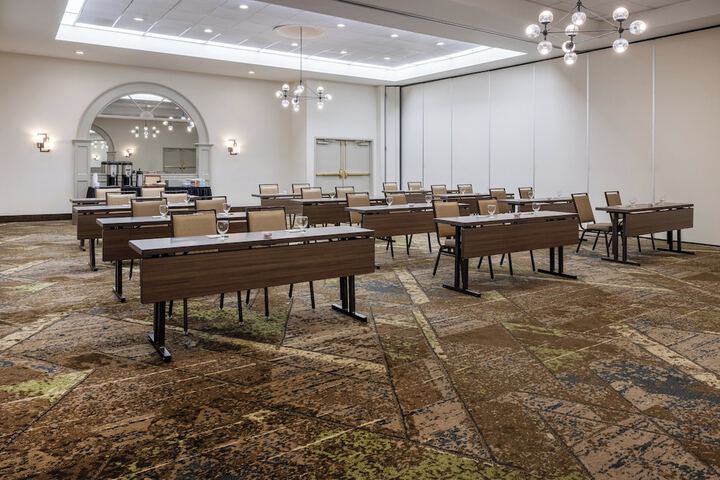 Holiday Inn Philadelphia South - Swedesboro by IHG