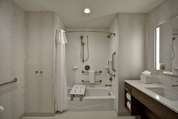 Room 20 of 47