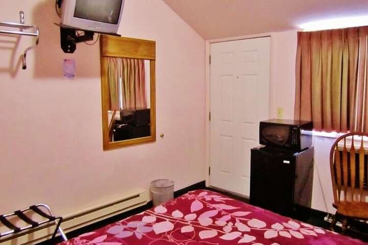 Room 48 of 60
