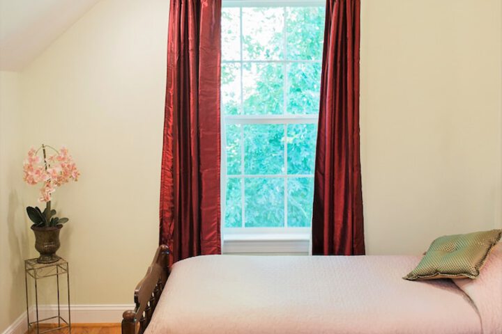 Room 42 of 49