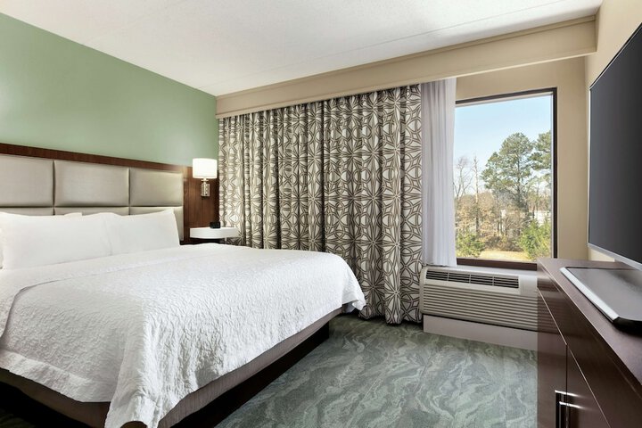 Room 42 of 59