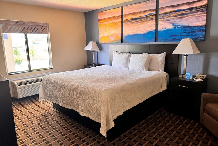 Room 52 of 72