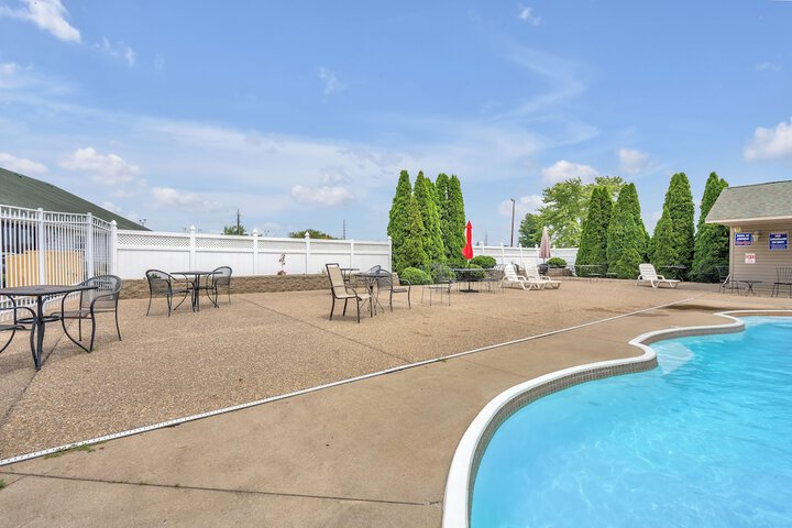 Indiana Beach Hotel and Banquet Hall