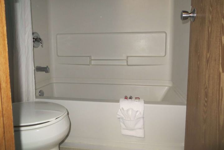 Room 34 of 60