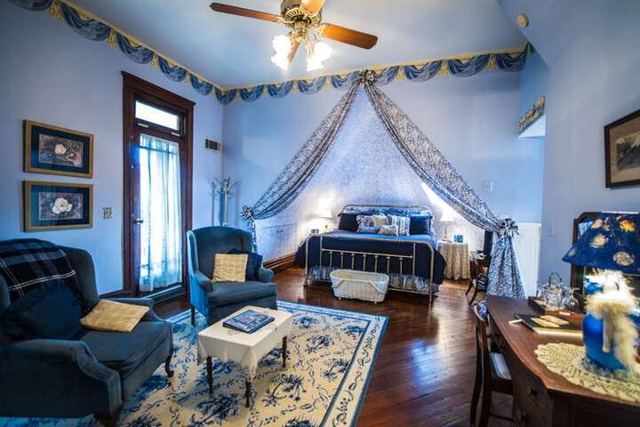 Room 8 of 24