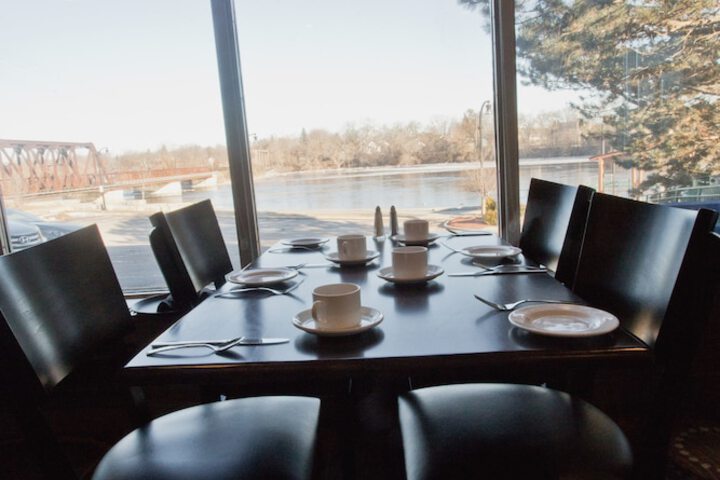Dining 88 of 117