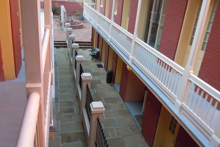 Hotel Exterior 78 of 82