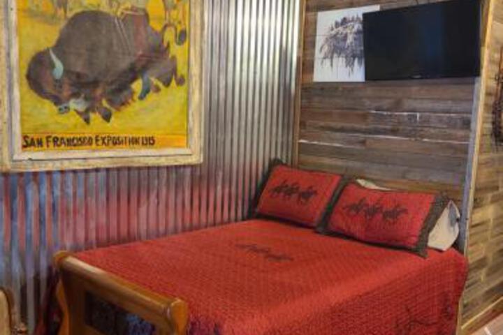 The Buffalo Girls Hotel