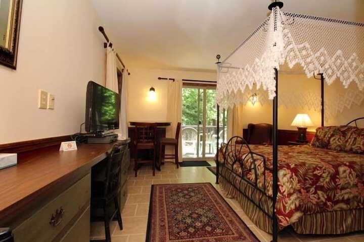 Room 7 of 47