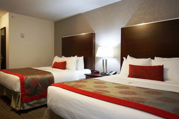 Ramada by Wyndham Moose Jaw