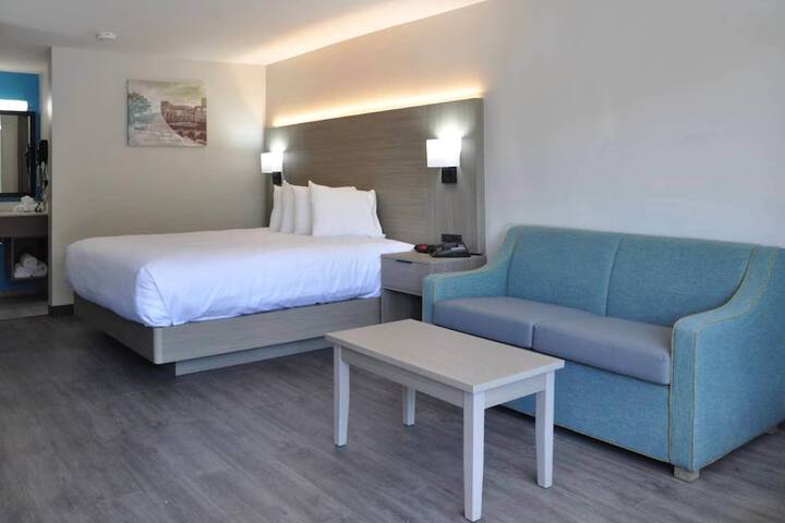 Clarion Greenville Airport Inn