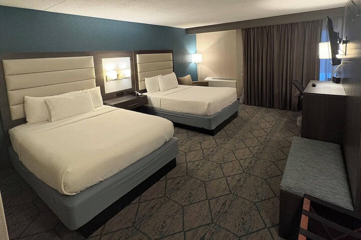 Bismarck Hotel and Conference Center