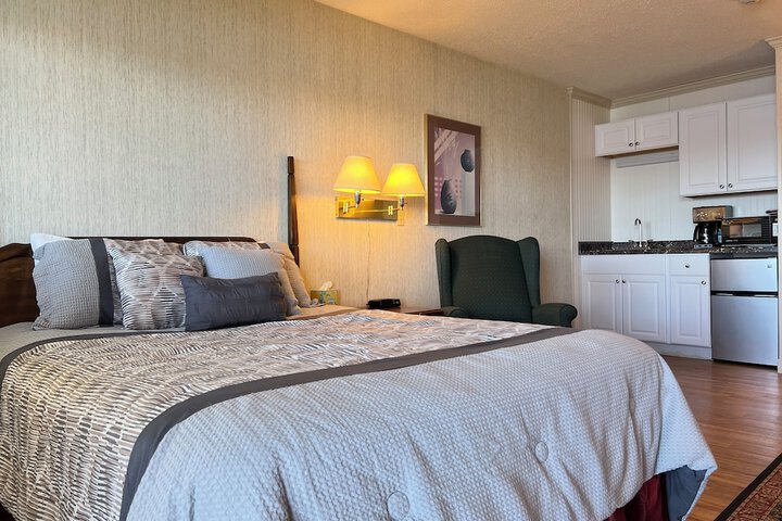 Room 27 of 54