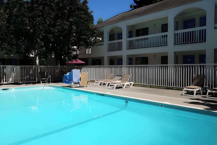 Pool 5 of 19