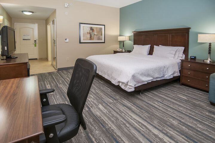 Hampton Inn & Suites Baton Rouge / Port Allen
