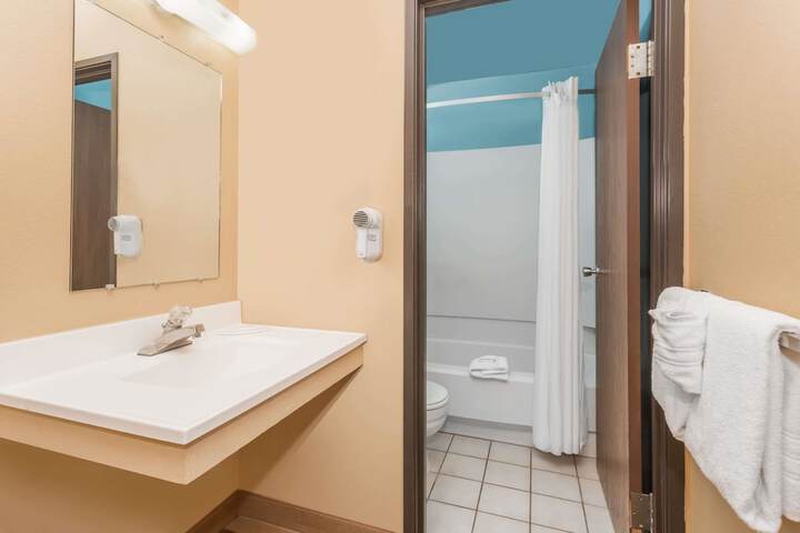 Super 8 by Wyndham Dillon / Breckenridge Area