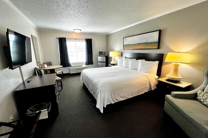 Room 82 of 92