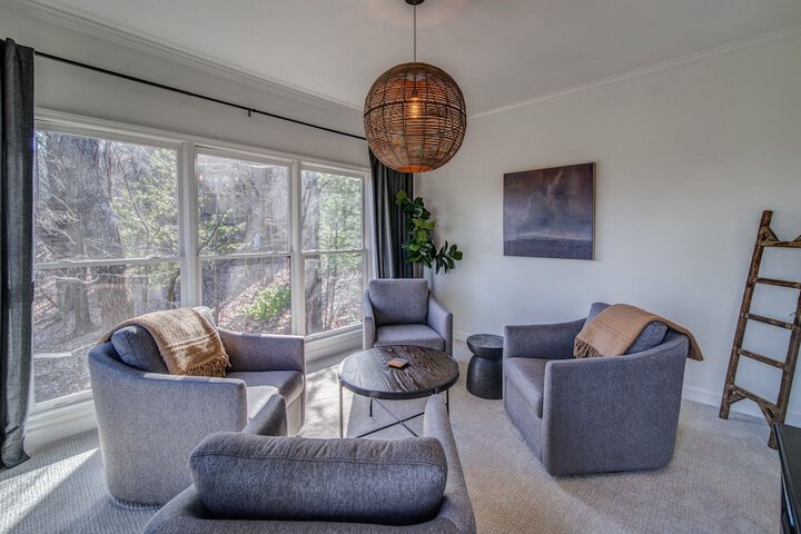 Luxury Mountain Home in Big Canoe! Golf / Lake / EV / Game Room!