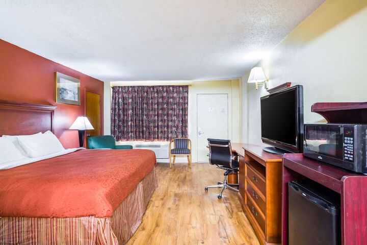Room 18 of 50