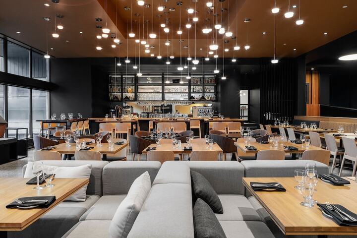Dining 85 of 141