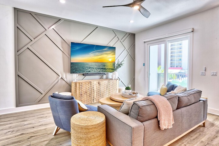 Azul Townhomes C1 - Sol Retreat