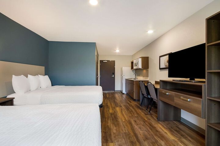 Room 10 of 29