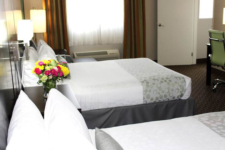Room 14 of 22