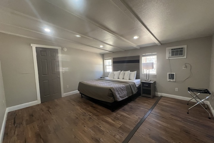 Room 39 of 76