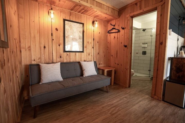 Room 43 of 73
