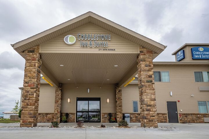 Cobblestone Inn & Suites - Sheldon