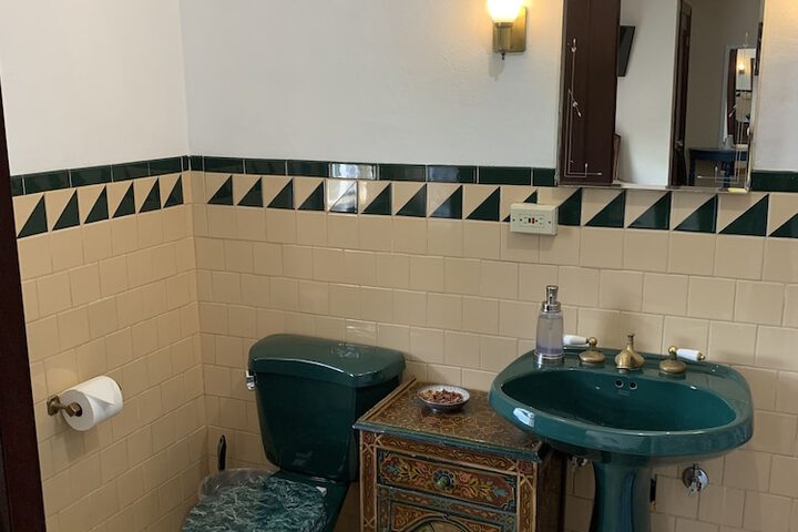 Room 13 of 70