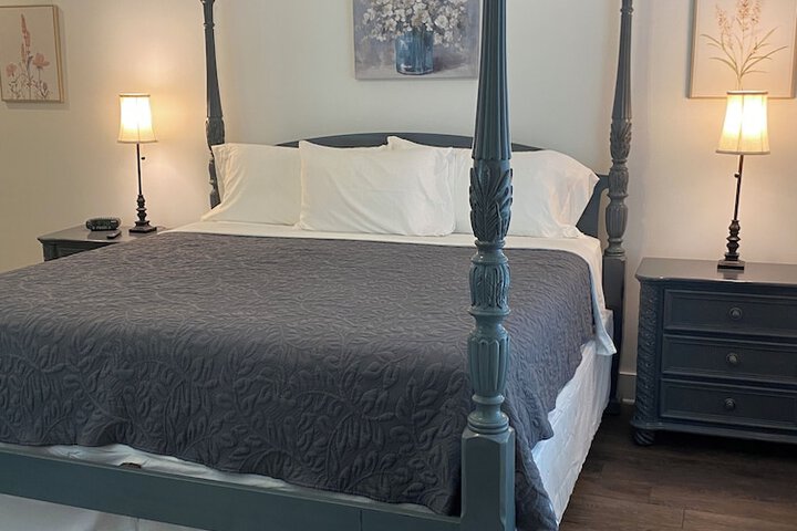 Room 42 of 98