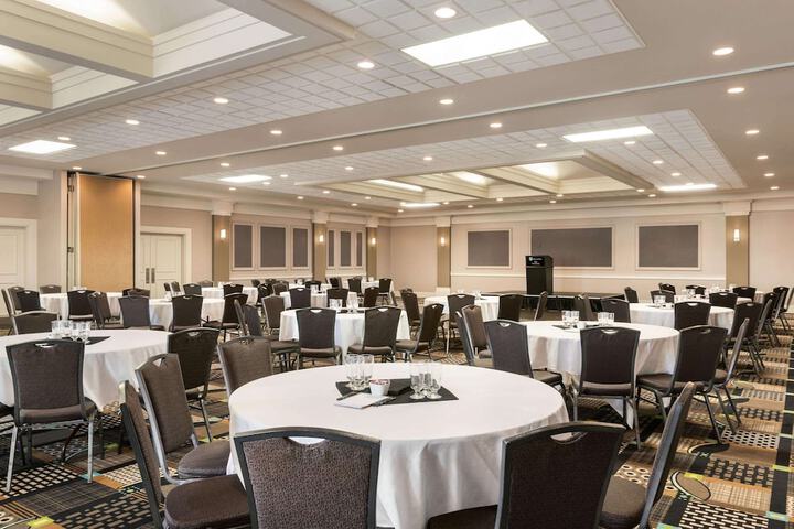 Ballroom/Hall 57 of 67